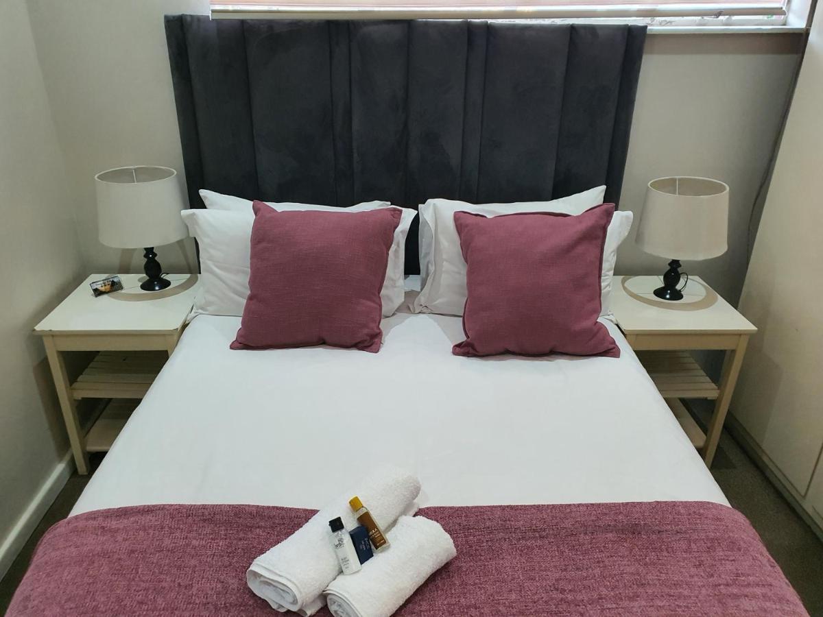 ซันนี่ริดจ์ ลอดจ์ Bed & Breakfast อีสต์ลอนดอน ภายนอก รูปภาพ