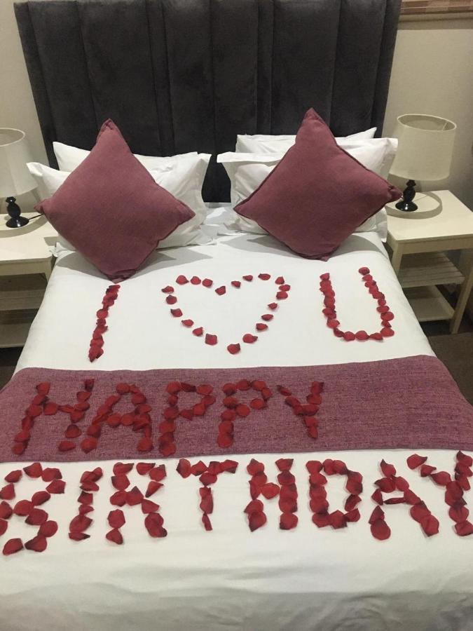 ซันนี่ริดจ์ ลอดจ์ Bed & Breakfast อีสต์ลอนดอน ภายนอก รูปภาพ